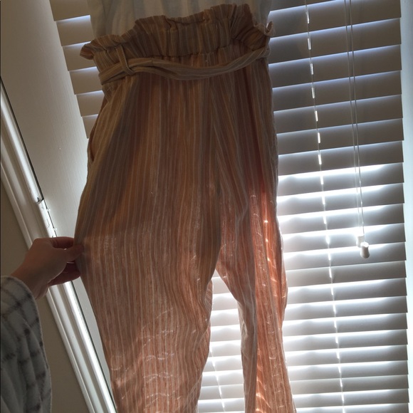 White and coral beachy jumpsuit. - Picture 5 of 6